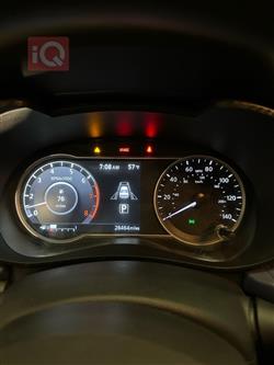 نيسان فيرسا